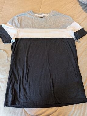 Free Planet Men’s Colorblock Crew Tee - Gray, White & Black